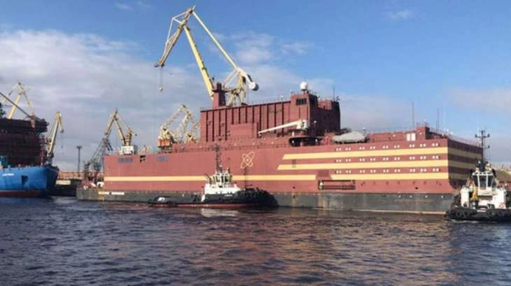 Ρωσία: Σε λειτουργία ο αντιδραστήρας του πρώτου πλωτού πυρηνικού σταθμού παραγωγής ηλεκτρικής ενέργειας